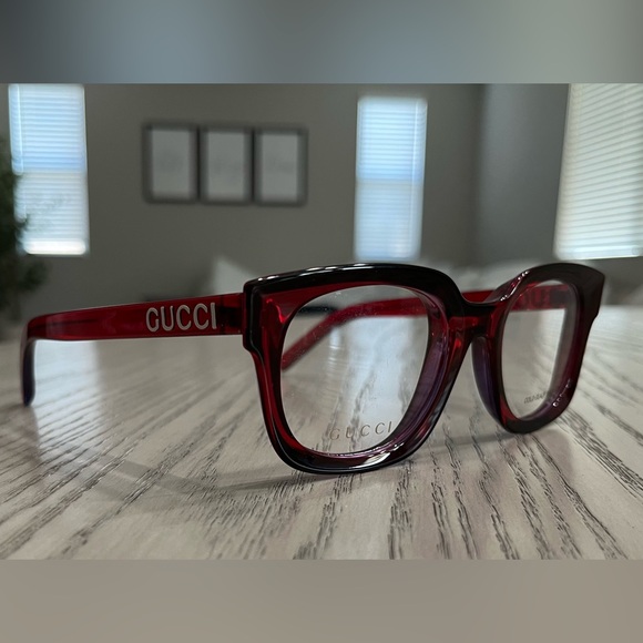 New authentic Gucci eyeglass frames - Picture 1 of 2